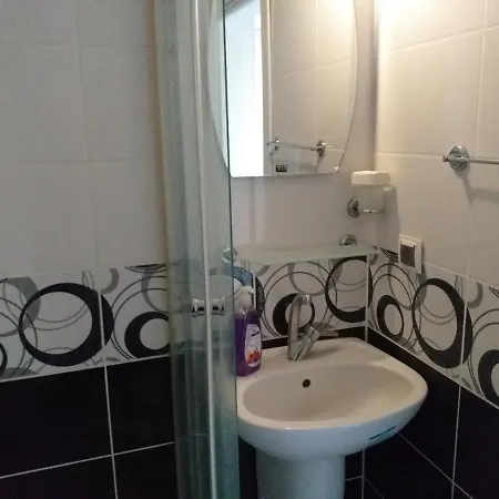 Отель Ebru Pansiyon Unye Suit Ordu Unye 3*